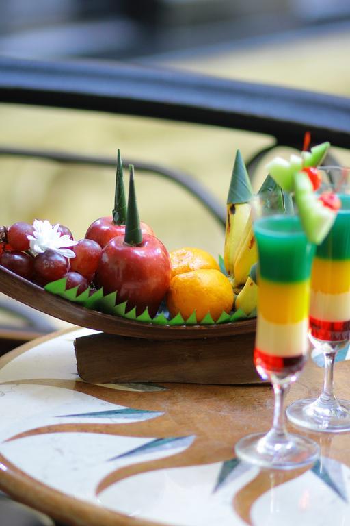 The Grand Palace Hotel Malang Exterior photo